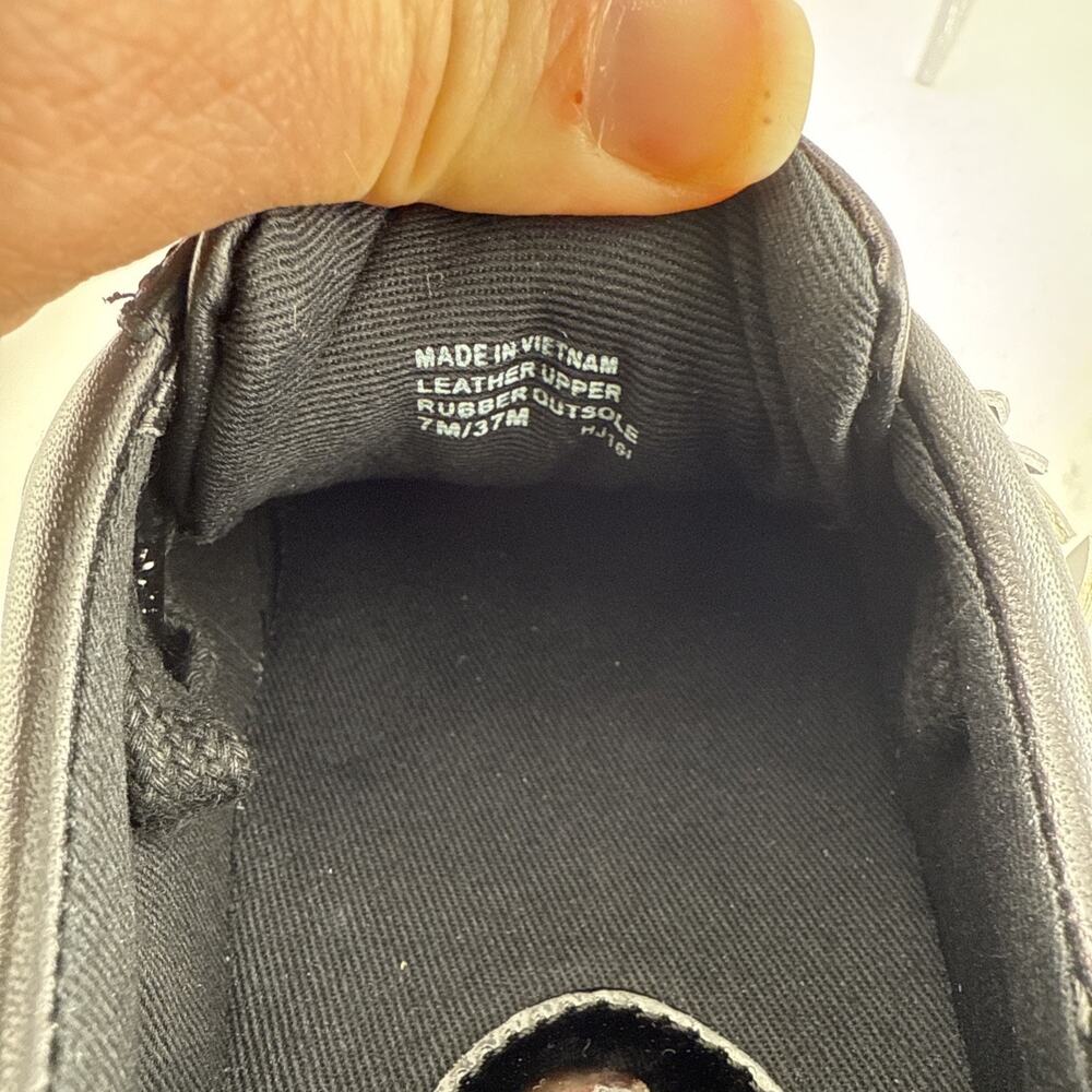 Michael Kors Women's Lola Leather Low Top Fashion Sneaker Black, Size 7M NEW - Picture 9 of 12
